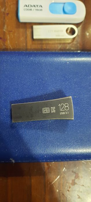 Флешка 128 гигабайт