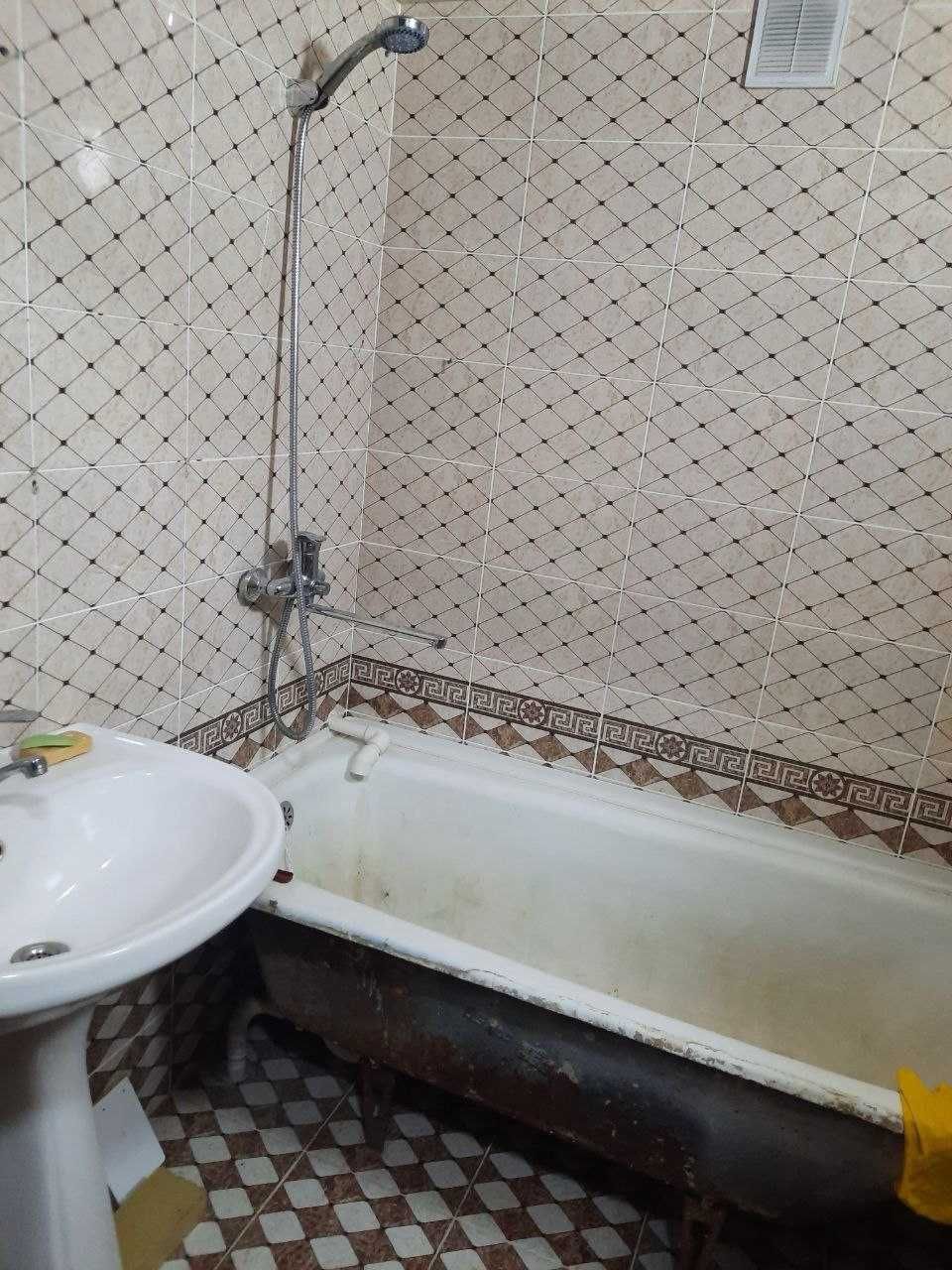 2 xonali uy sotiladi