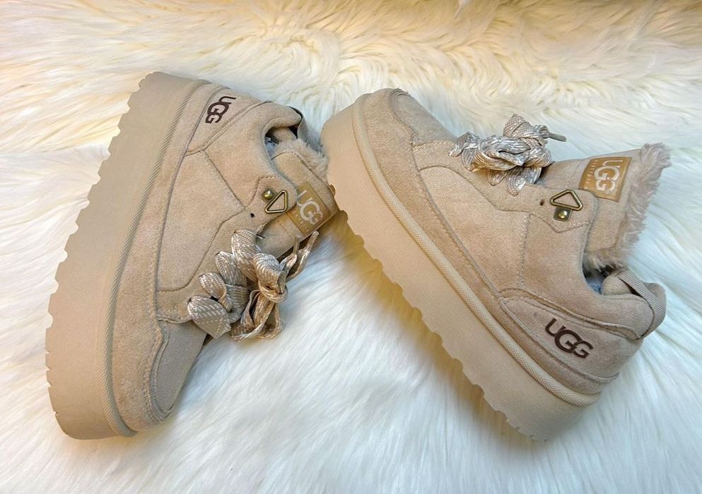 Ugg  Mai multe detalii în descriere