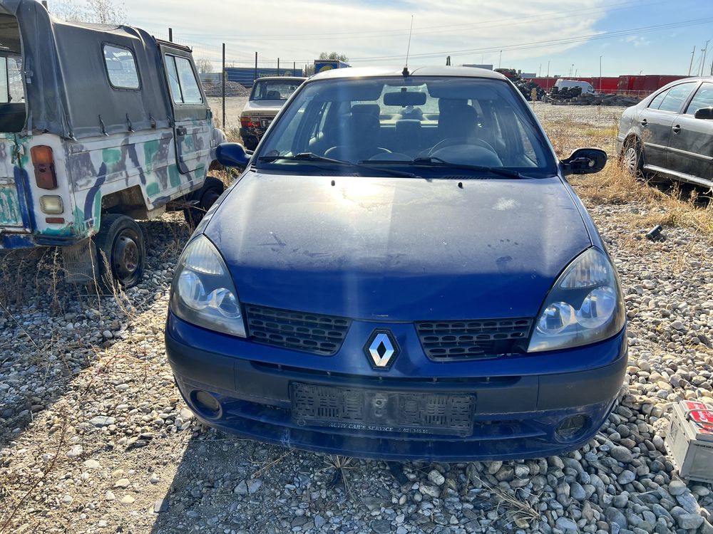 Vand parte fata Renault clio 2001-2006 (bara/faruri/aripi/capota)