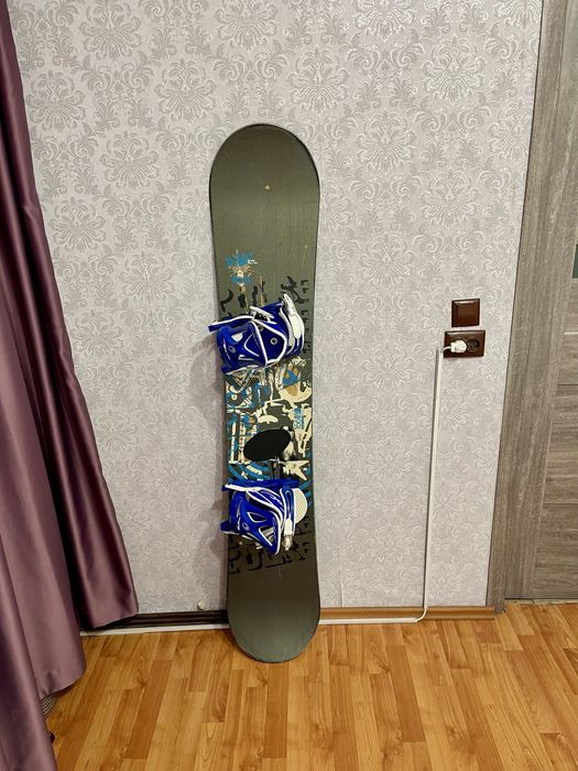 Placa snowboard 166 cm cu legaturi