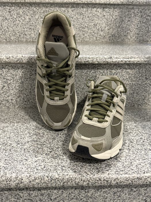 Adidas маратонки 44н