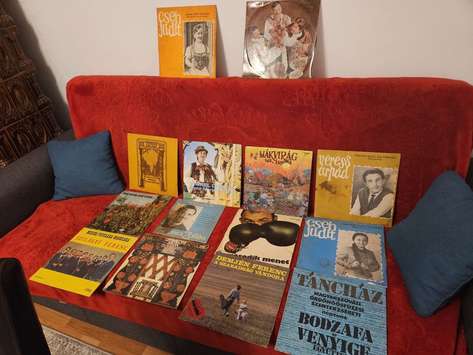 Vând discuri vinil pentru pickup