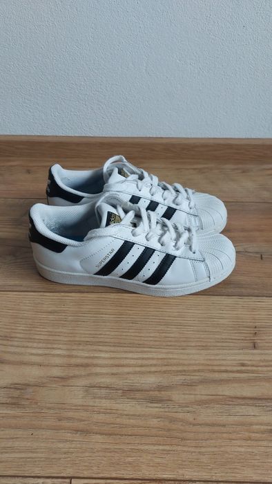 Adidas superstar de vânzare