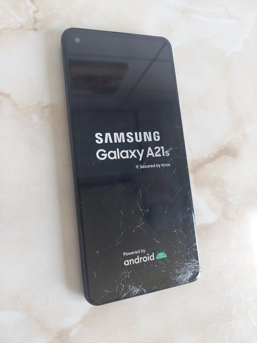 Vând Samsung Galaxy A21s (spart dar perfect funcțional) //poze reale