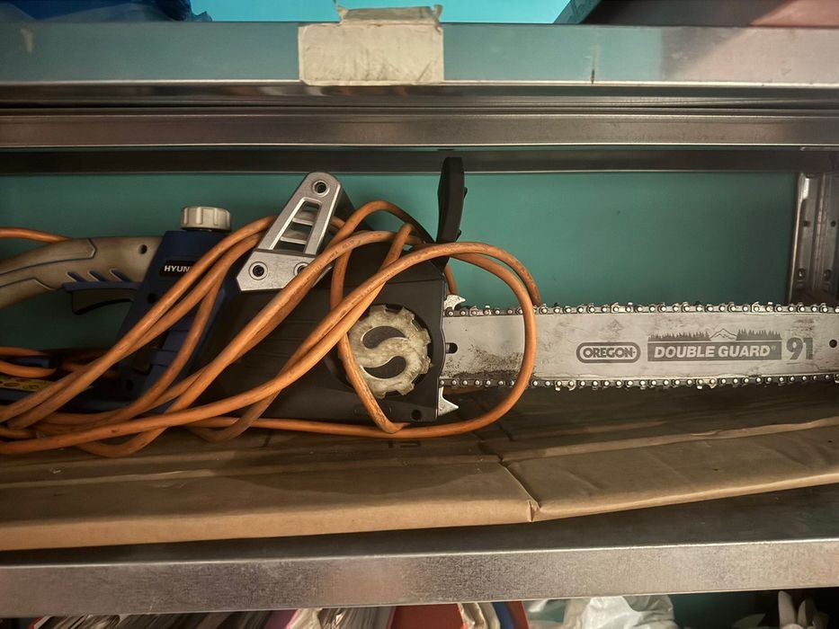 Електрическа дървосекачка