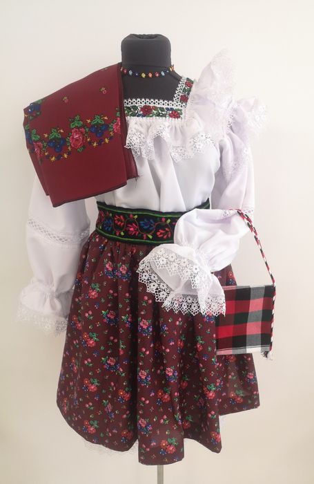 Costum tradițional de Maramureș pentru Doamne set complet