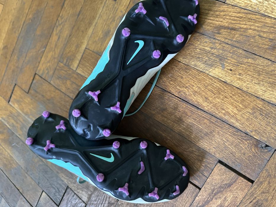 Бутонки NIKE Phantom