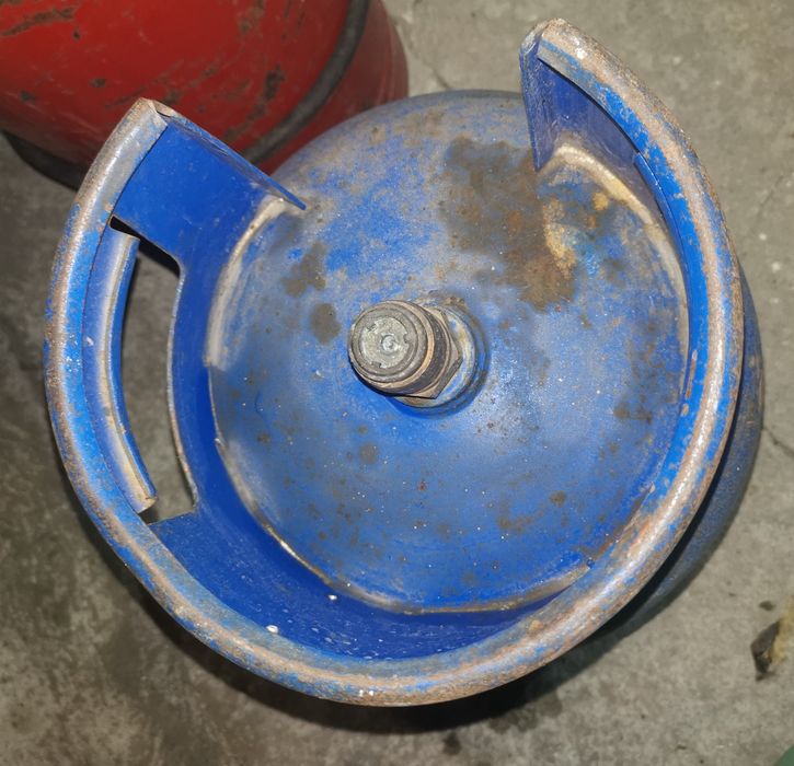 Газови бутилки: туристическа, битова, промишлена и лампа