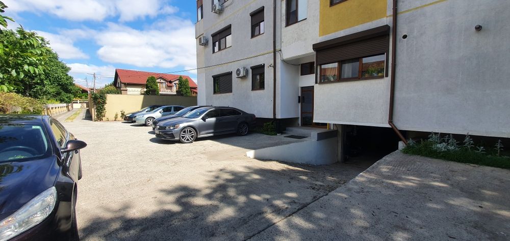 VAND Garaj cu 2/4 locuri de masina Inel 2/Allegria/Academia Naval