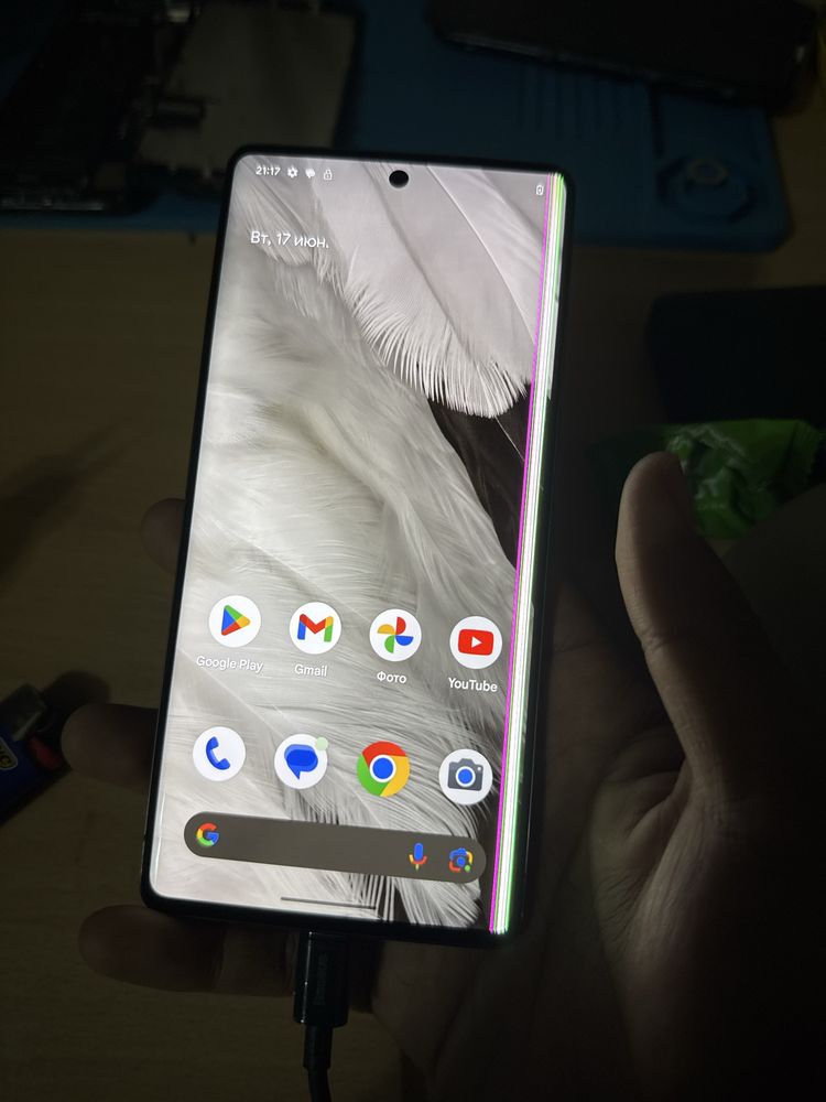 Pixel 7 pro с разбитой матрицей