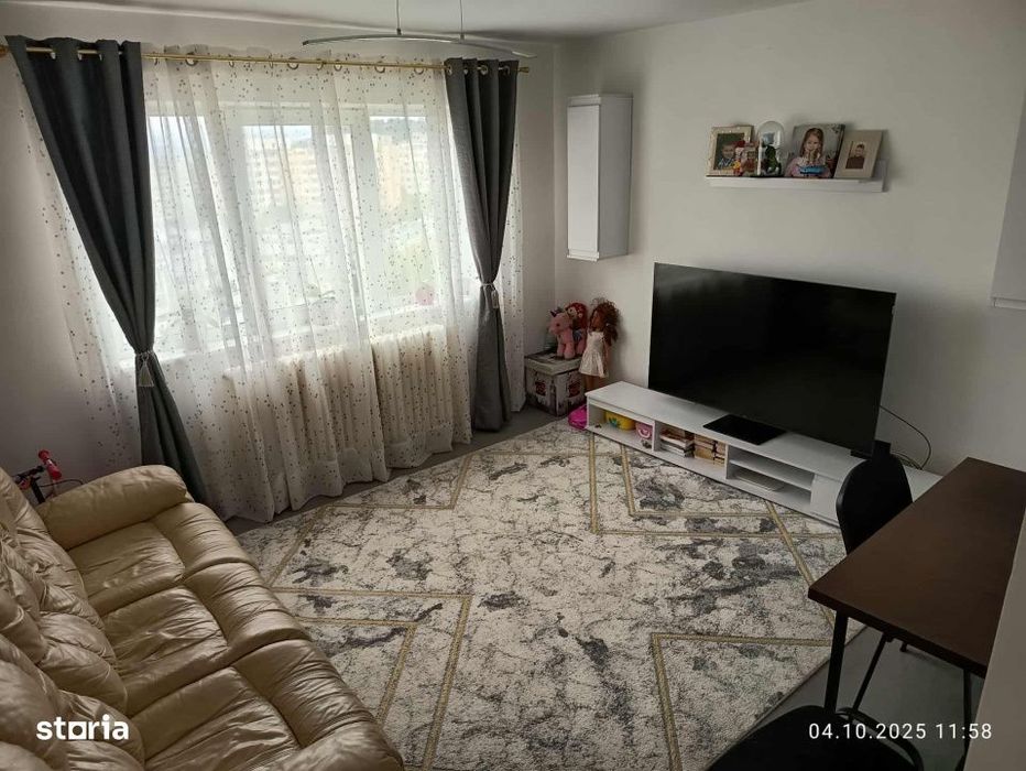 Apartament 3 camere decomandat etaj 10 zona Mc Donald Manastur
