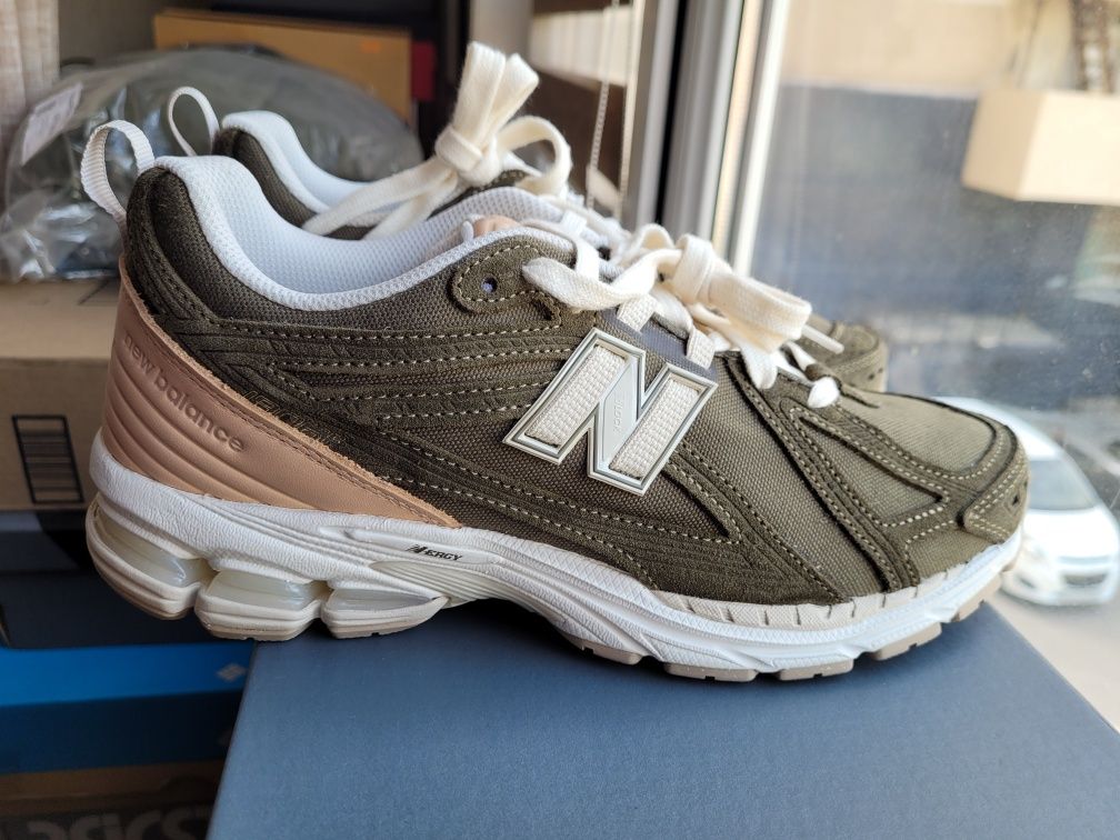 New Balance 1906 F