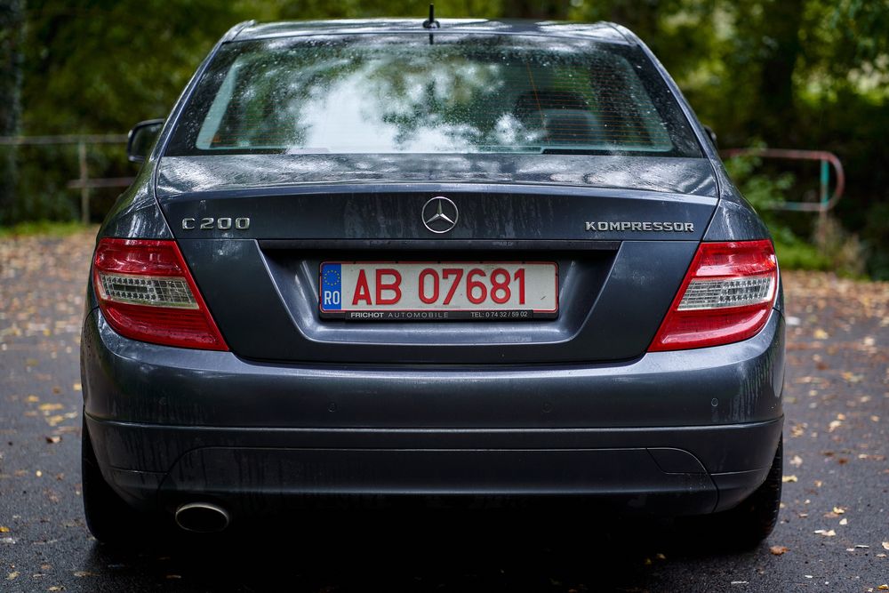 Vând Mercedes-Benz C200 Kompressor