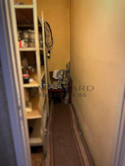 Продава се Тристаен апартамент в Пловдив, Изгрев - 96 кв.м за 896 €/кв.м - Снимка #10