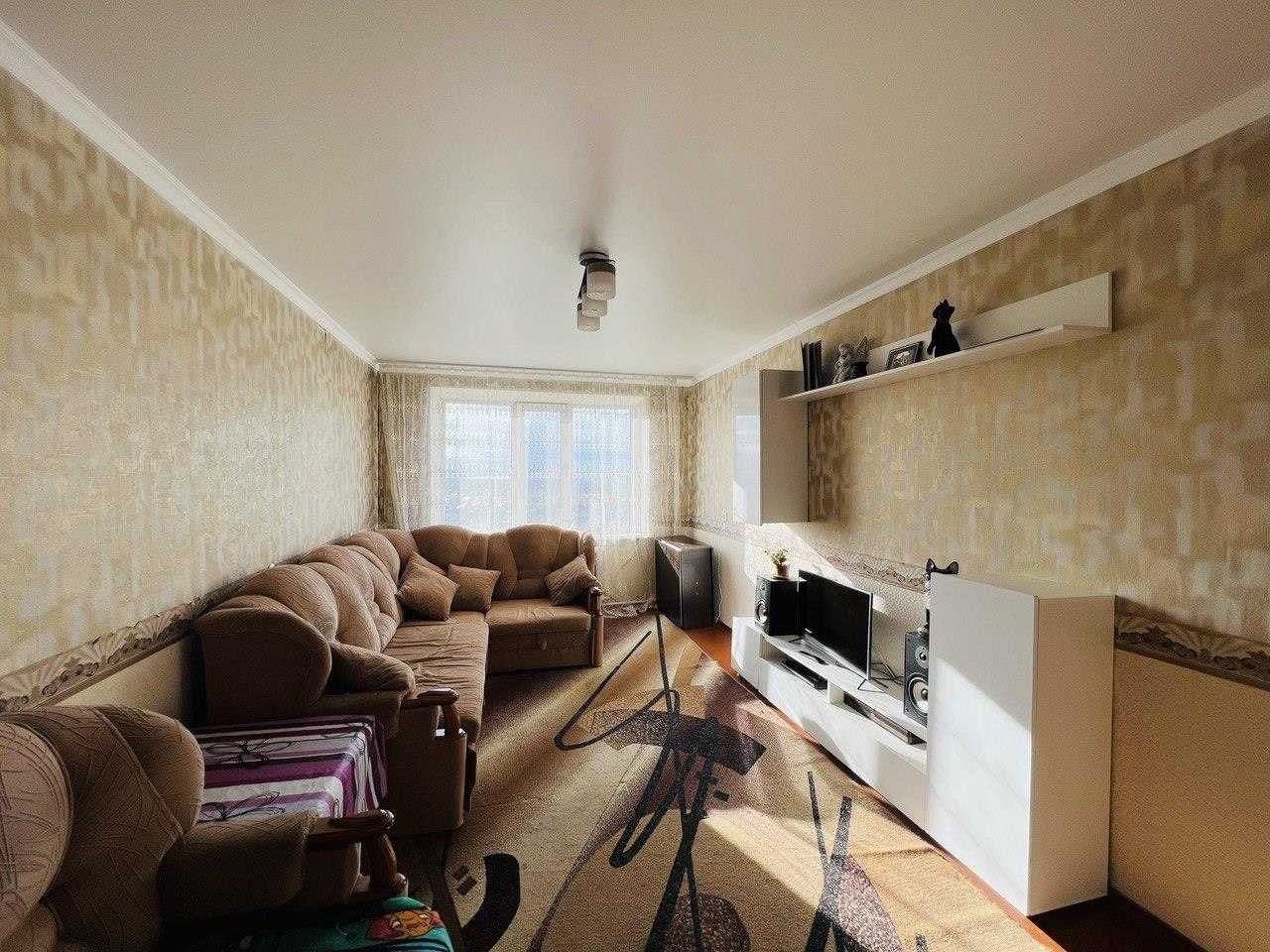 Продам 3х кварт у/пл в 8мкр 1 кольцо р-н Шашлычный двор
