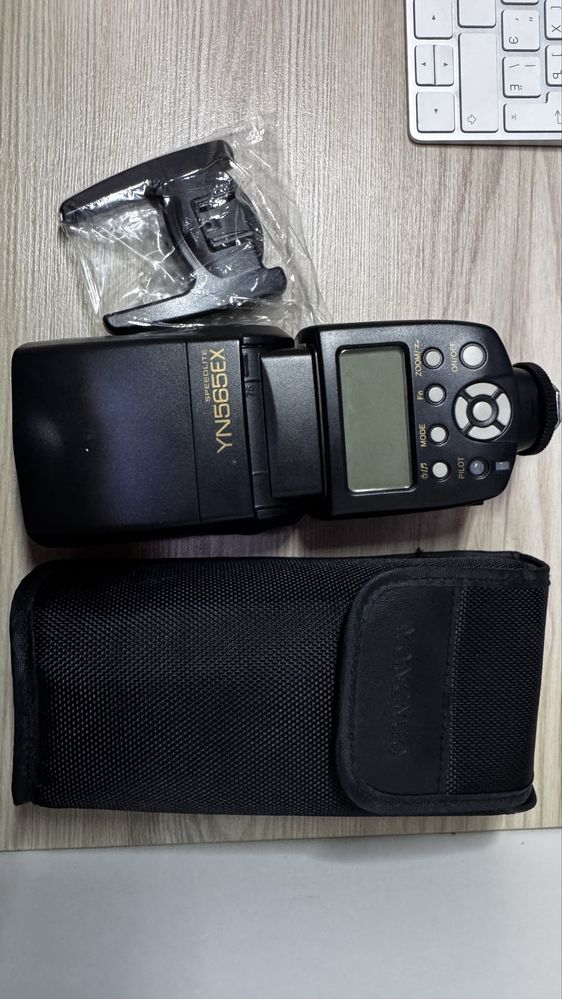 Вспышка    YN565EX