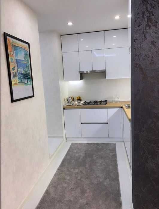 Срочно!! Шикарная 2х комнатная кв в центре города Новомосковская