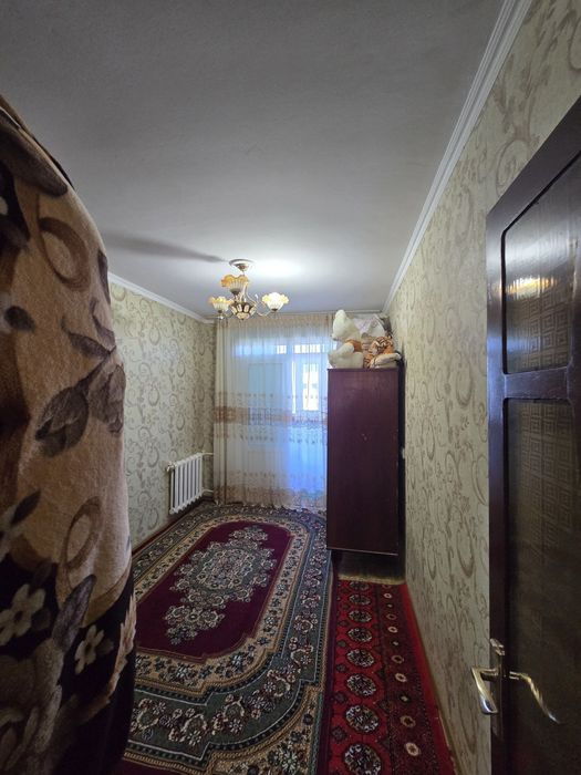 3 xonali kvartira sotiladi