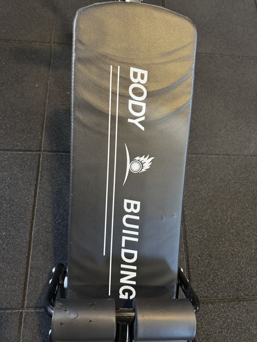 Aparat pentru abdomene Body Building cu afișaj digital – pliabil