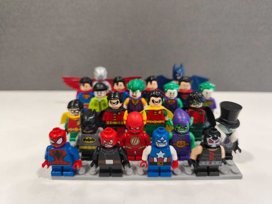 LEGO мини фигурки