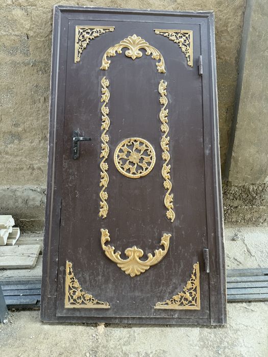 Железный наружный двер,телефон өшіп тұрса ватсапқа жазыңдар