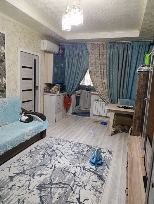 Продам чиланзар 11.  Двух комнатная