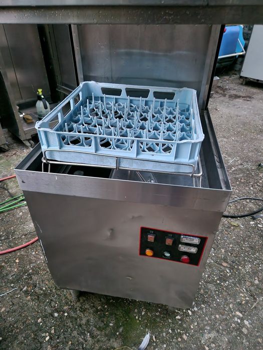 Mașina spălat vase, din inox, ciclu 2 min, spalare rapida,