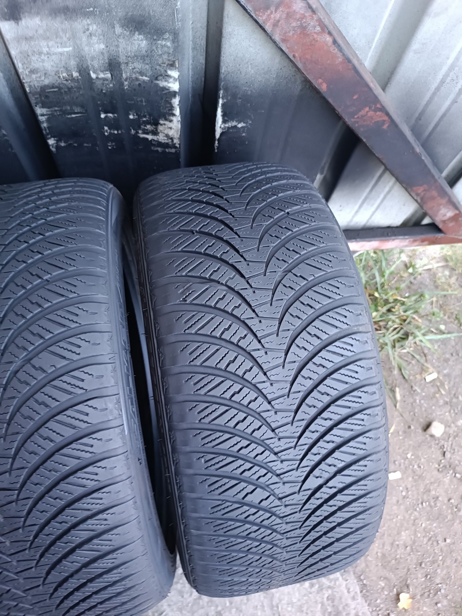 235/40/18 Falken Дот 3820