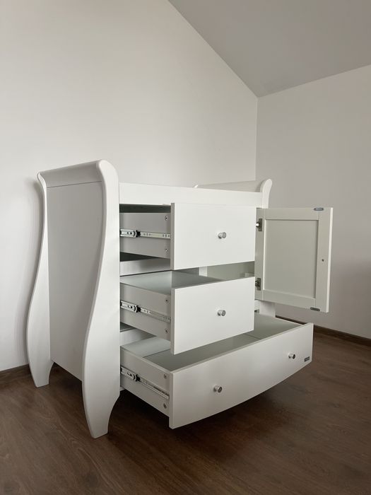 Comoda infasat / depozitare pentru bebe