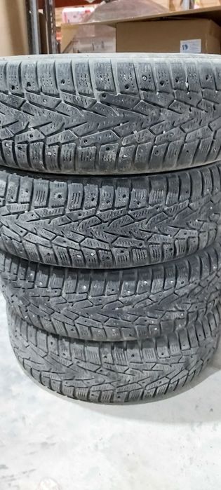 Продам зимние шины