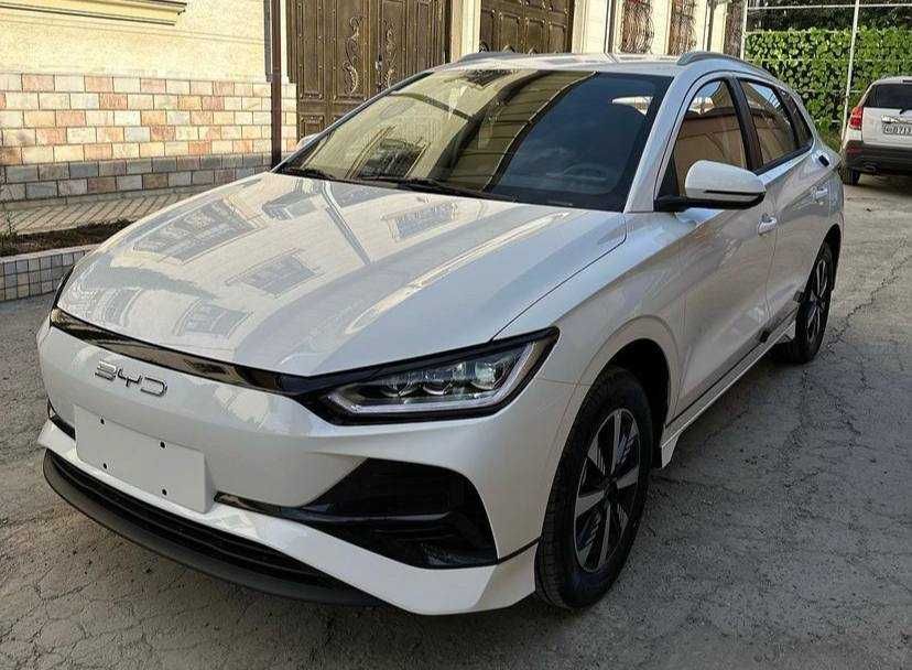 Byd e2  yili 2025