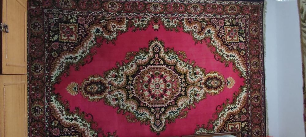 Продам ковёр -палас