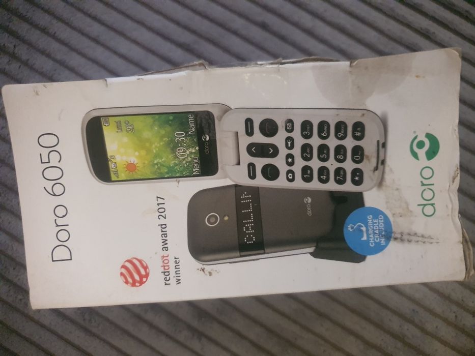 Telefon Doro 6050 Nou – cu căști și stație încărcare