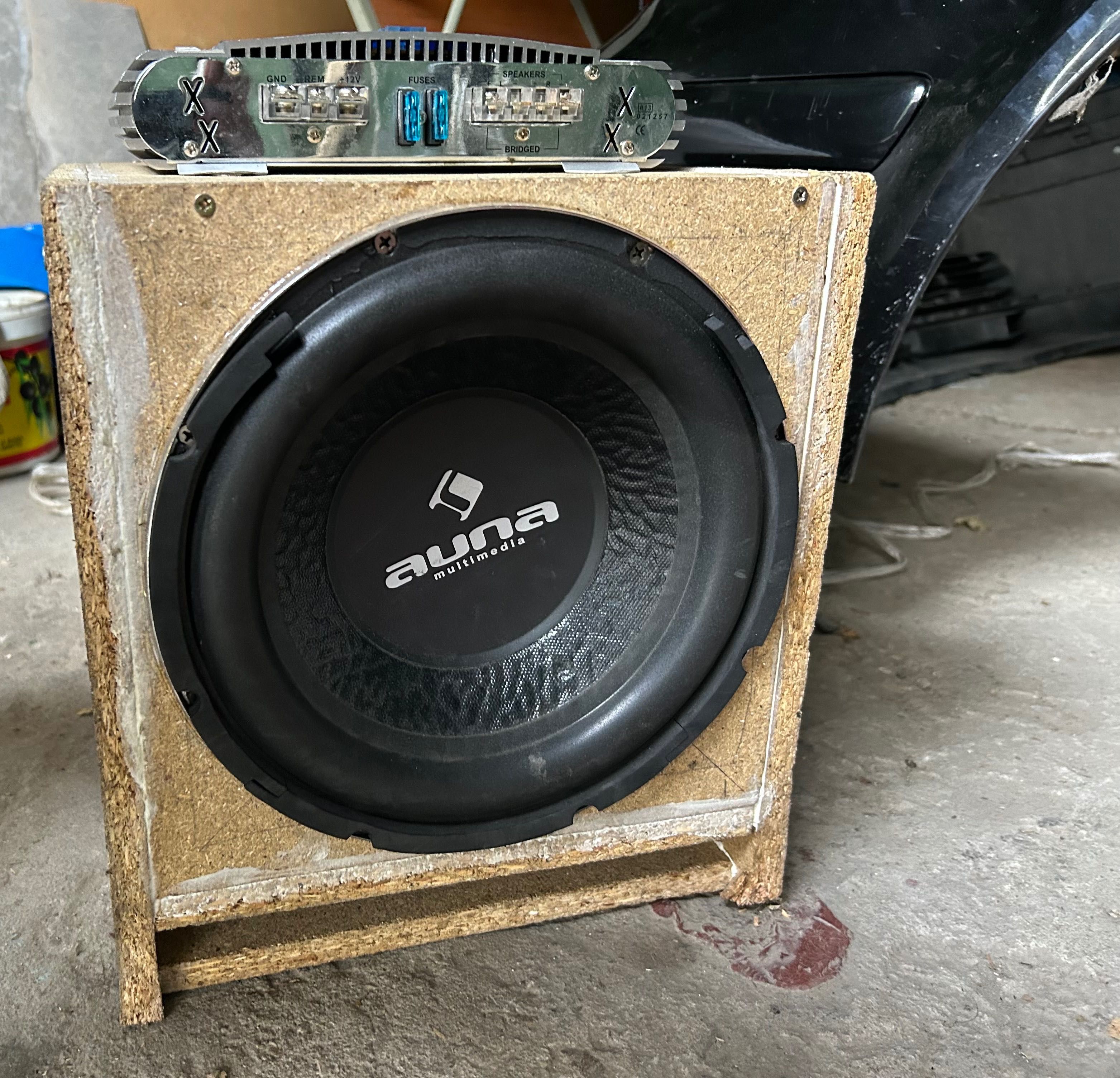 Бас каса Auna 8” с усилвател Crunch 320w
