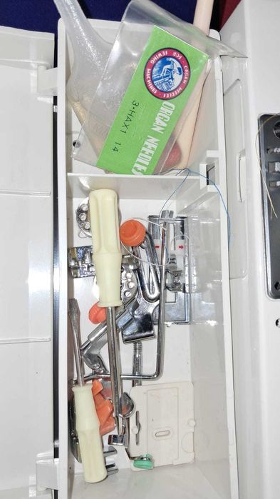 Mașină de cusut nemțească