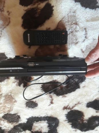 Vind sau schimb DVD AUTOVOX ( Telecomanda , DIV X , MP3 , USB )