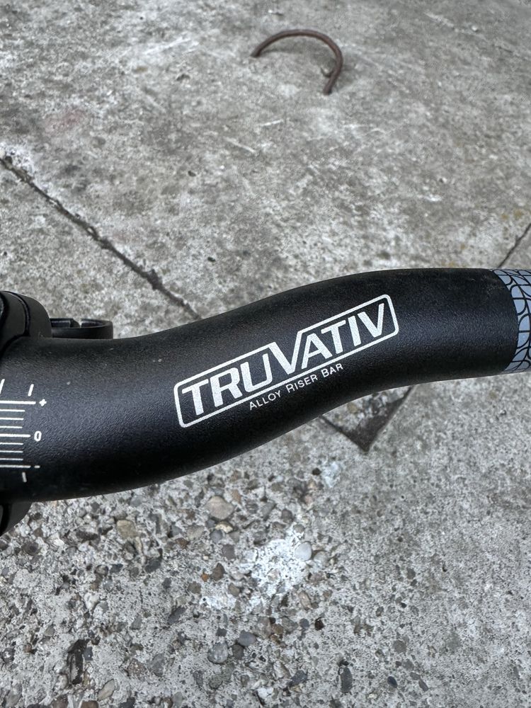 Pipa Specialized si ghidon Truvativ stylo race