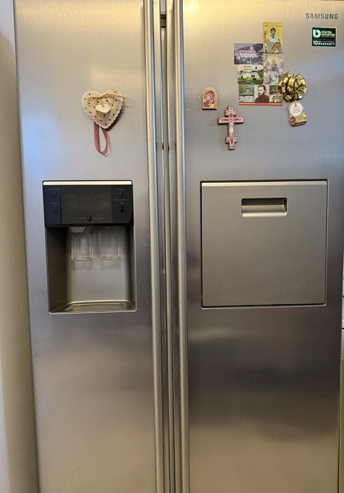 Frigeder Samsung Side by Side model: rsa1ztsl