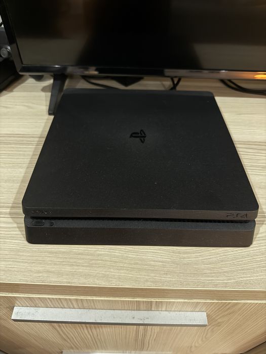 Playstation 4 + камера и зарядка