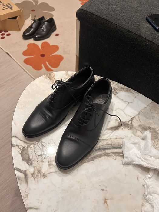 Pantofi piele aproape noi