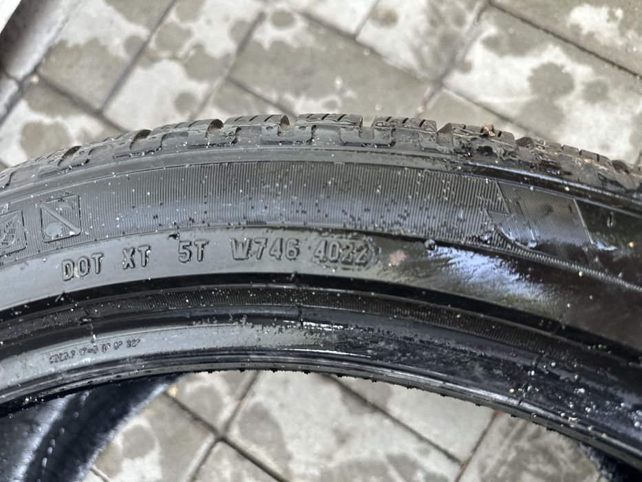 2 anvelope iarna 305/35 R21 2 anvelope iarna 275/40 R21