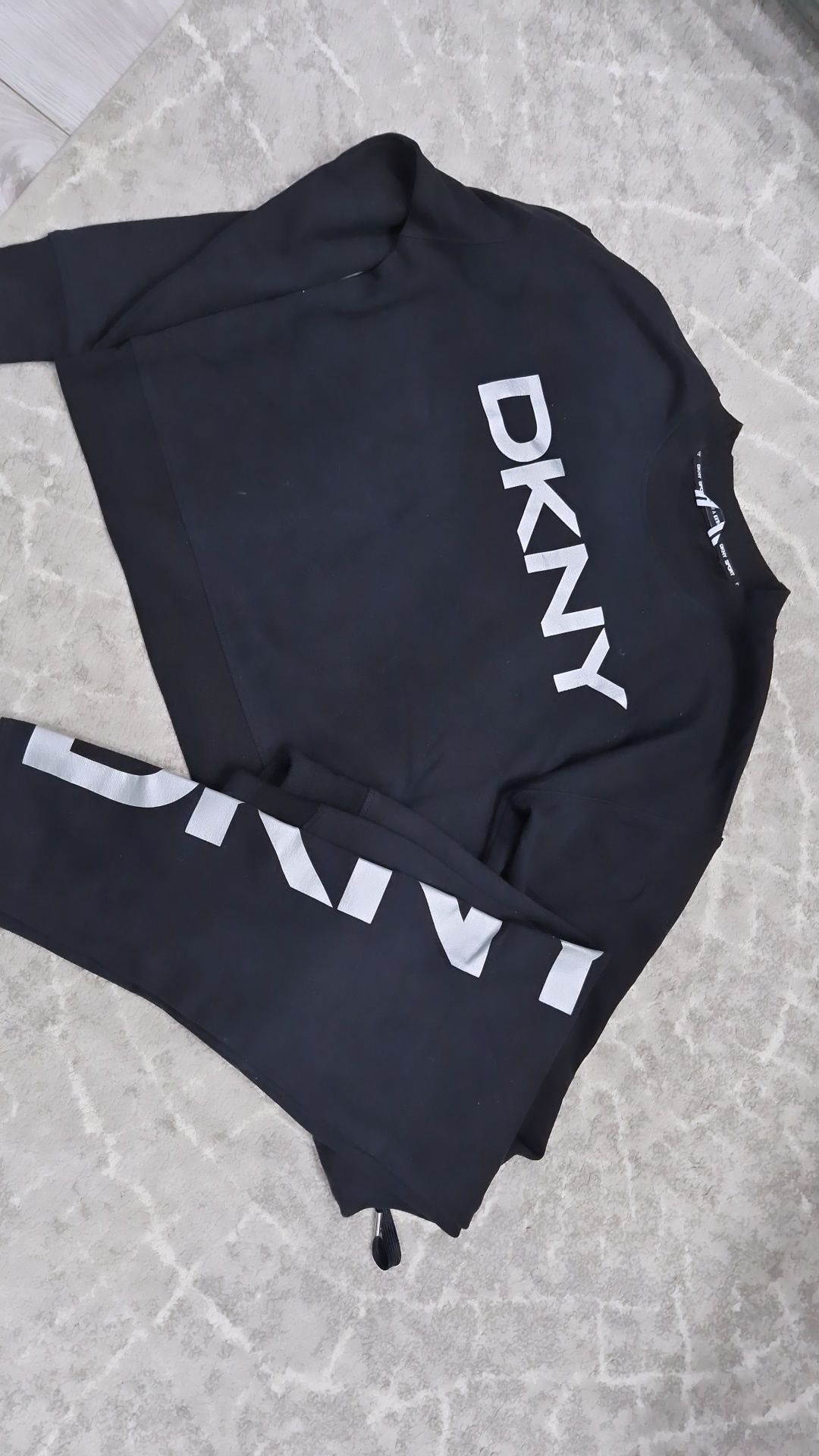 Compleu femei DKNY