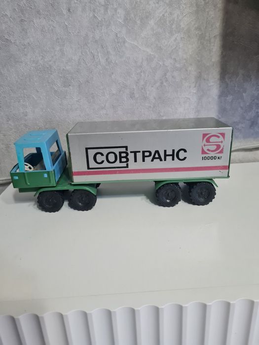 П р о д а м  м а ш и н к у (Советская)
