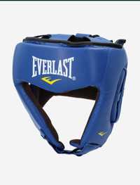 Перчатки и шлем на кикбоксинг бокс
