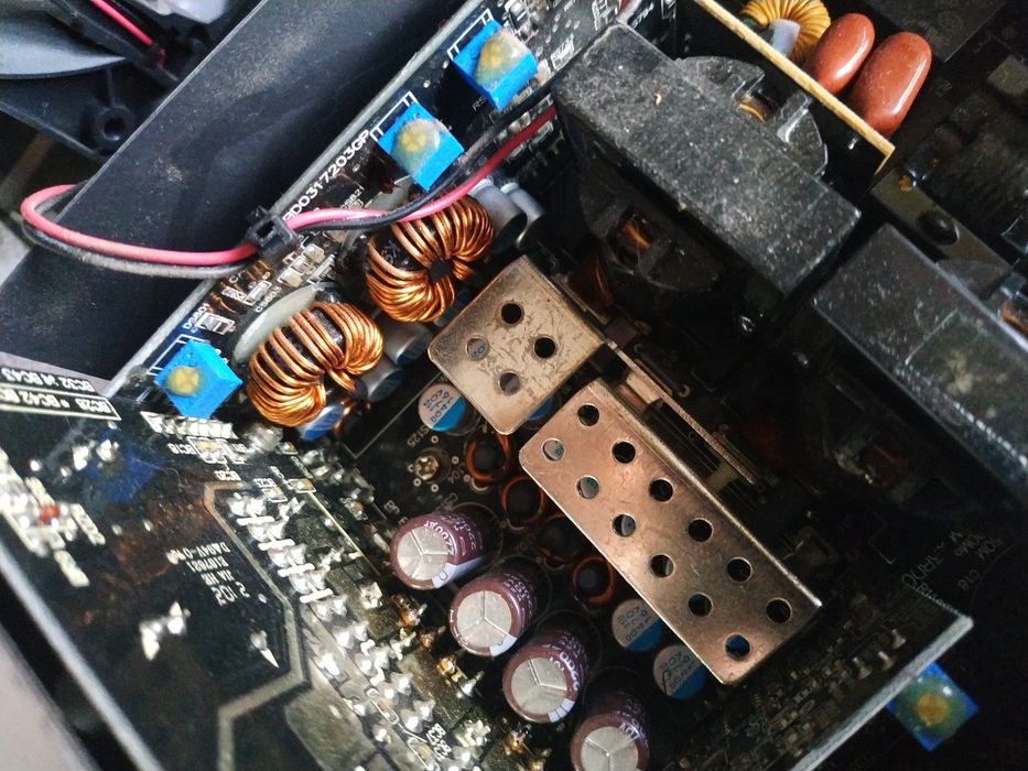 1200W захранване FSP Hydro PTM за части