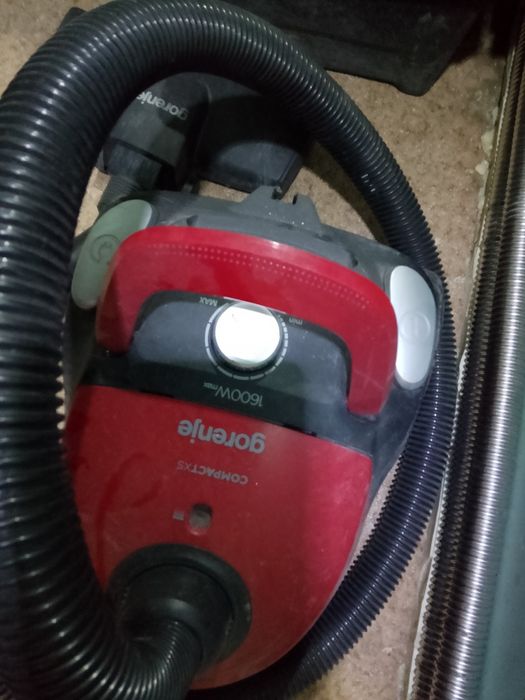Продам пылесос рабочий
