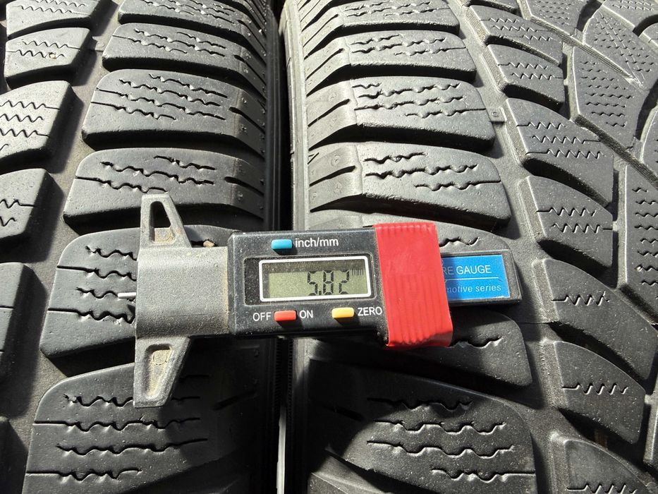 # 2x Anvelope Iarna 225/55 R17  - Dunlop  Sp Winter Sport 3D AO