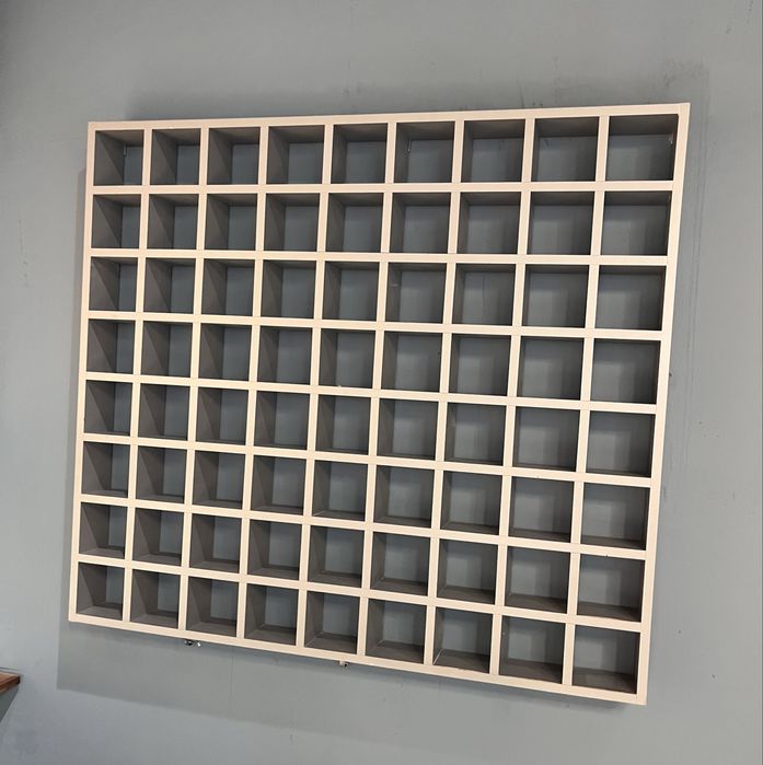 Продам стеллаж-ячейки для фитнес заллов или бутиков