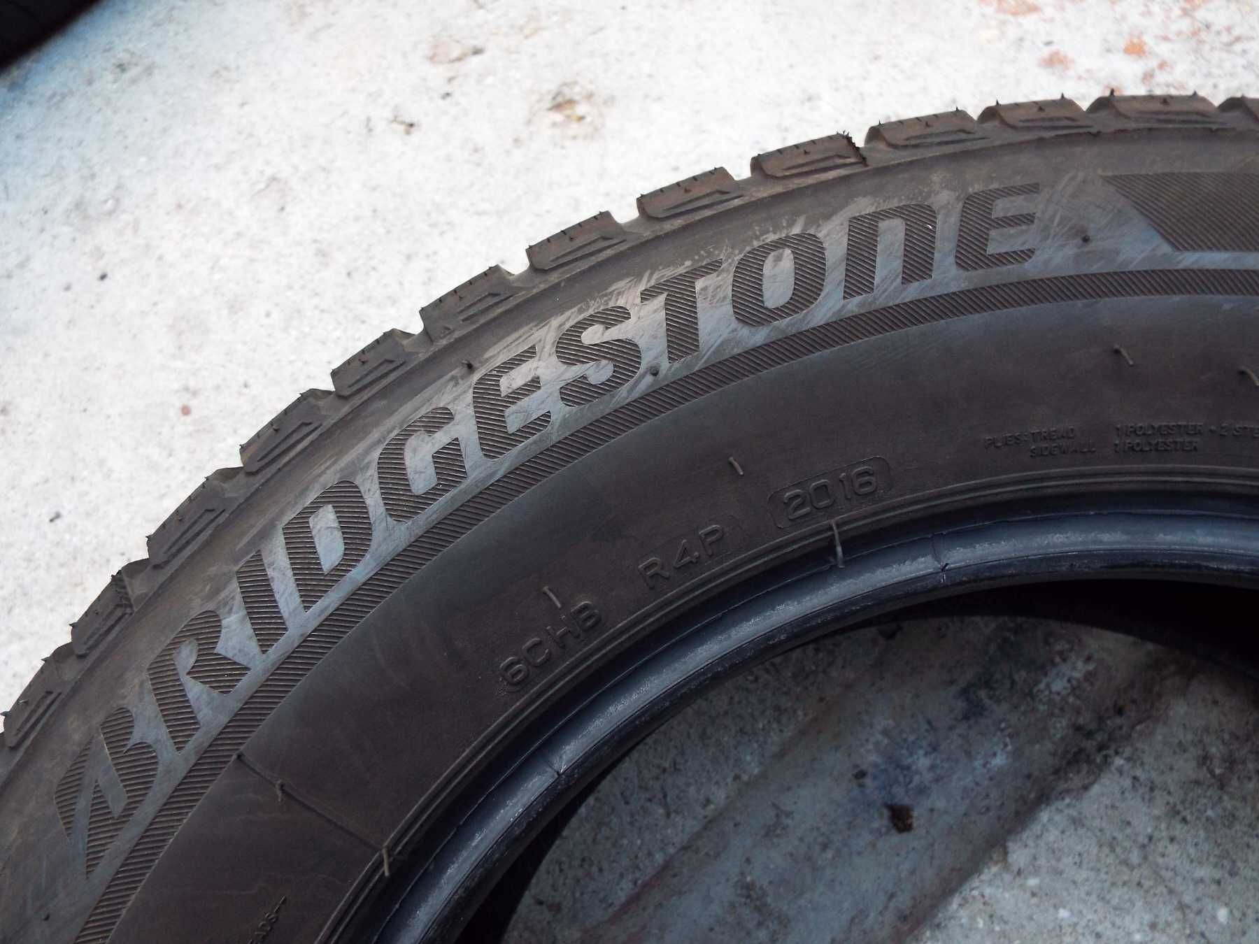 vand 4 anvelope de iarna 215/65/16  bridgestone lm 80 evo pret 700ron